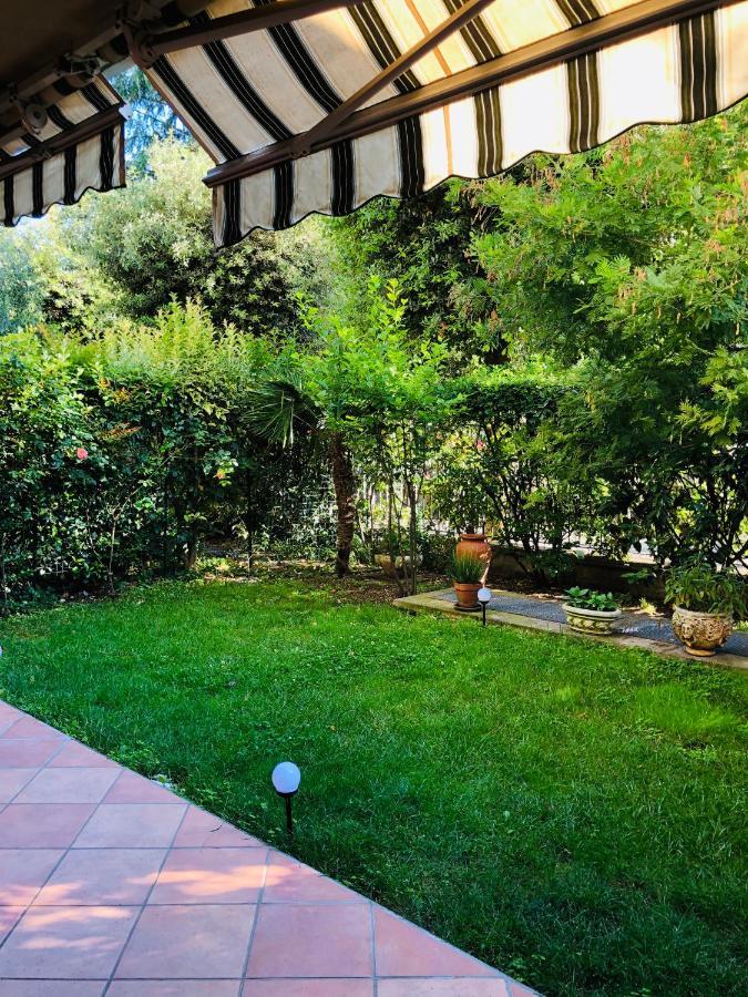 Casa Mimosa Apartment Salo Bagian luar foto