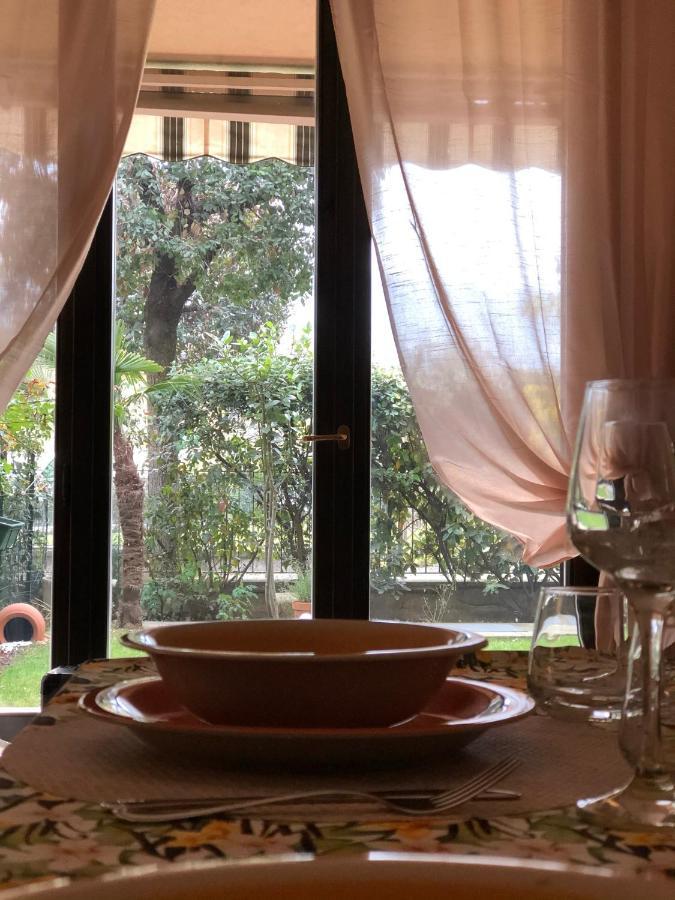 Casa Mimosa Apartment Salo Bagian luar foto