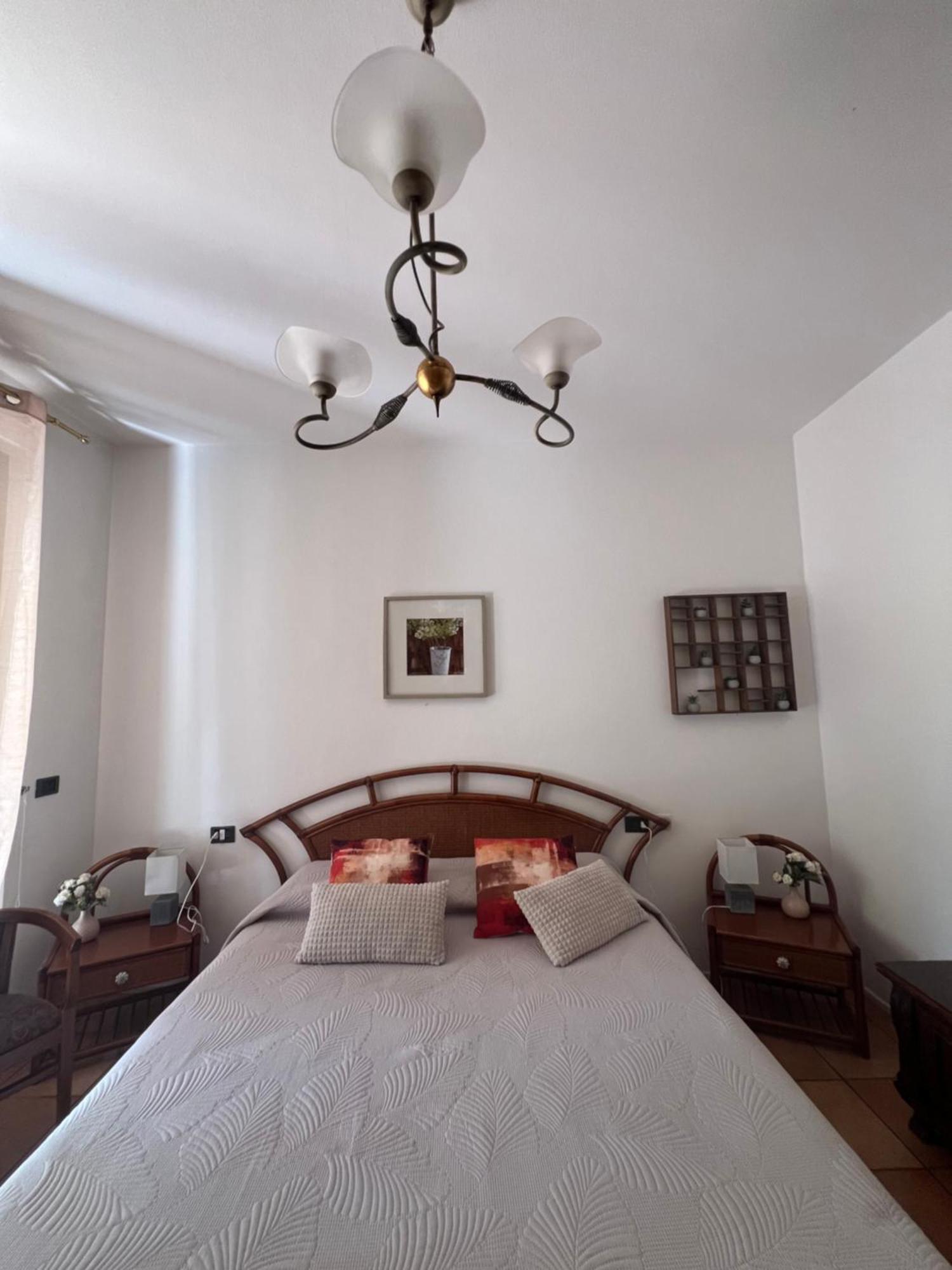 Casa Mimosa Apartment Salo Bagian luar foto